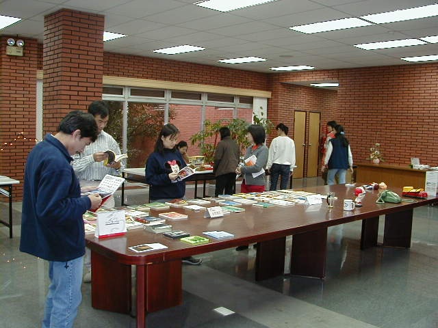 2001-12-19 跳蚤市場