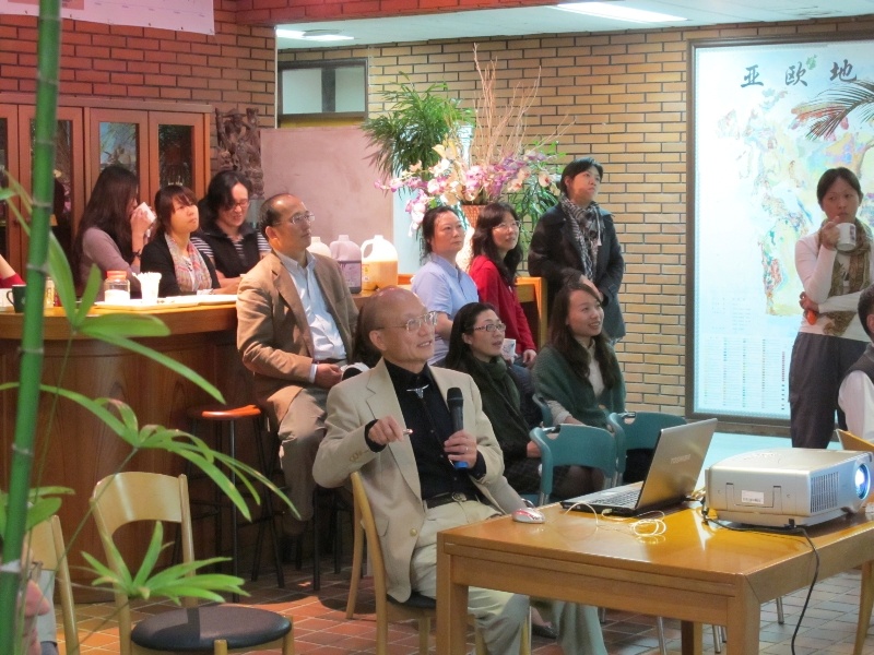 2010-11-04 鄧大量院士經驗分享