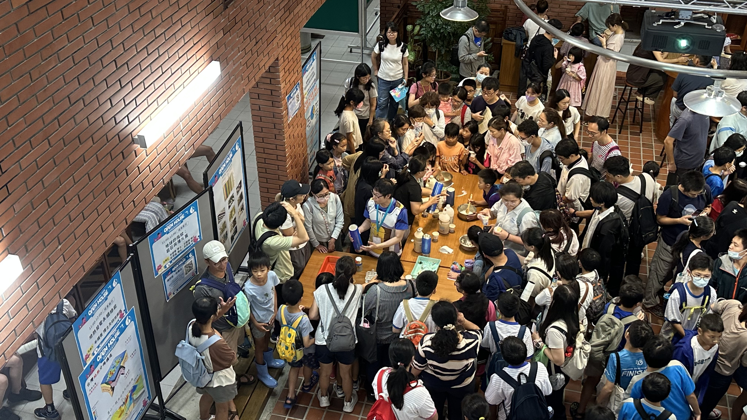 2025-10-19 Academia Sinica Open House & Science day for kids